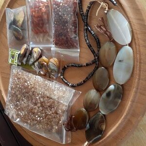 NWOT Stone, Shell & Acrylic Bead Bundle ZZ103